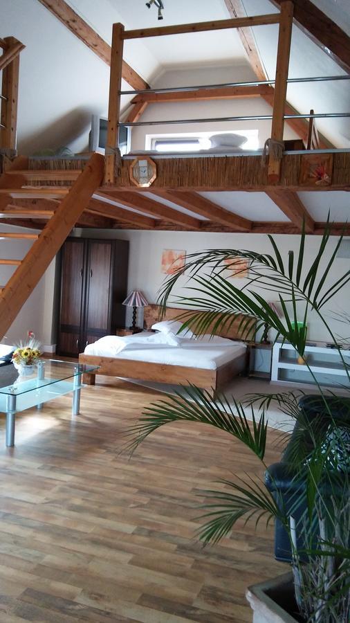 Neustadt Villa คริสเตียน ภายนอก รูปภาพ